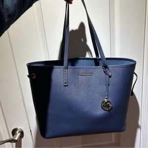 NWT Micheal Kors navy blue leather tote bag